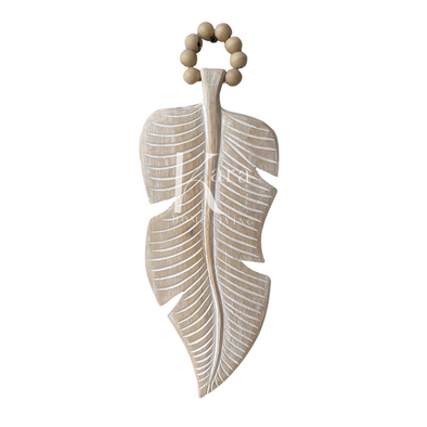 WOODEN LEAF WITH BEADS HANGING WHITEWASH