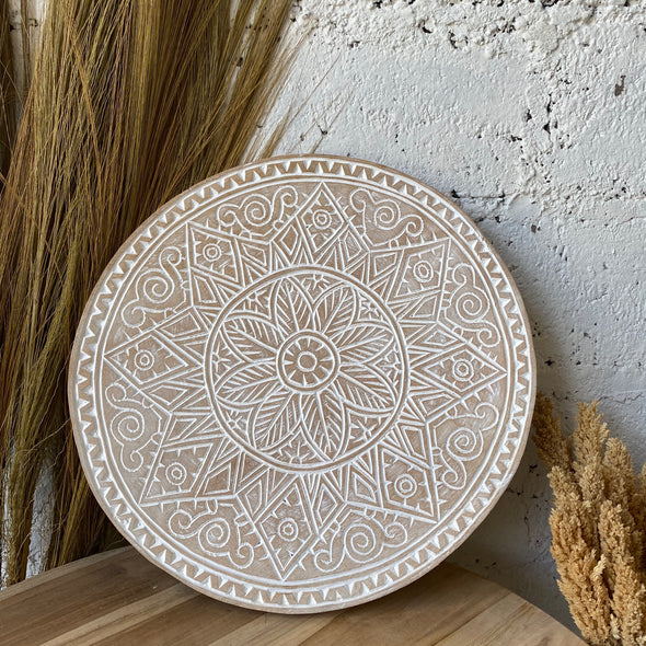 WOODEN CARVING PLATE WHITEWASH